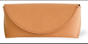 JOHAN blond brun - Étui - Fabriqué à partir de déchets de cuir recyclés et de matériaux de reliure naturels.