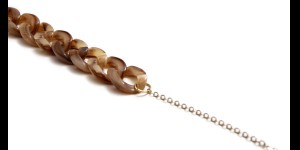 Chaîne de lunettes acrylique/métal noix de pécan/or rose 2 pièces