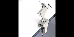 Étau articulé à rotule