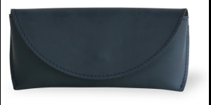 Duurzaam etui JOHAN nachtblauw - gerecycled leerafval